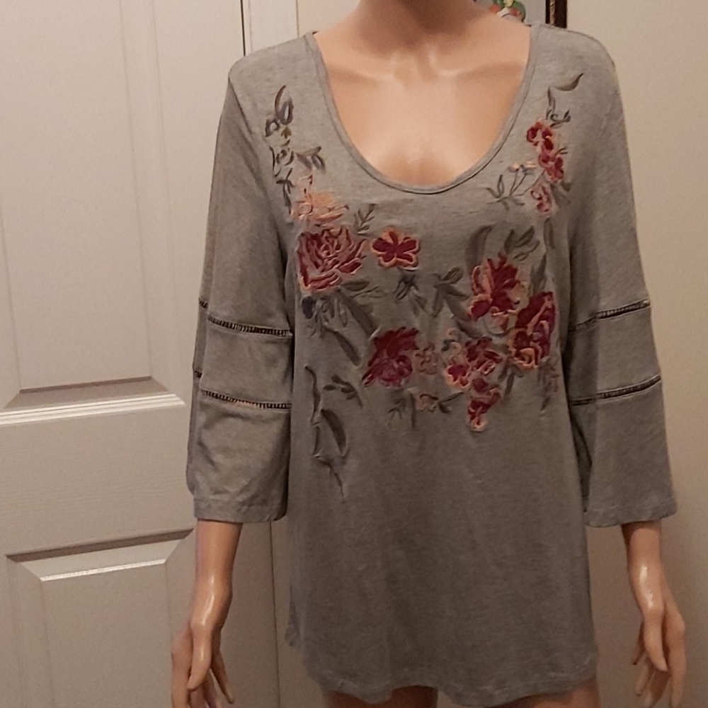 Size Small Gray Embroidered Blouse